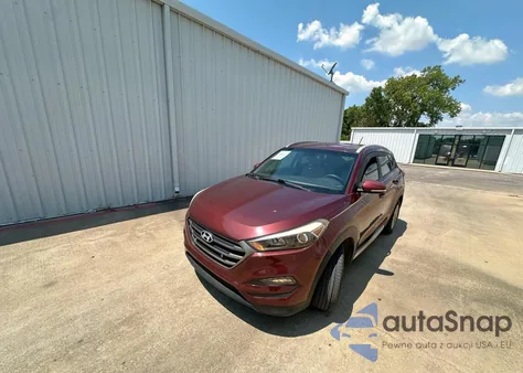 2017 Hyundai Tucson Limited z USA, uszkodzony, nr VIN KM8J33A23HU545641